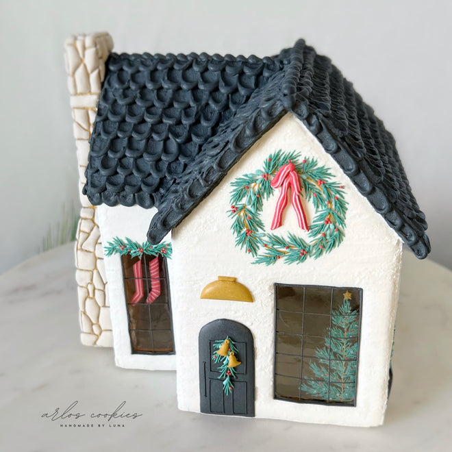 Arlo's Cookie's Gingerbread House Cutter Set