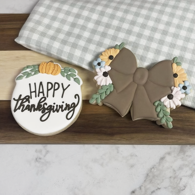 Circle with Pumpkin Flourish Cookie Cutter